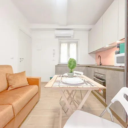 Luxury Design - Free Wifii - Via Sestri Apartment *