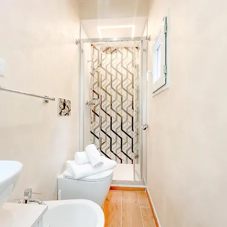 Luxury Design - Free Wifii - Via Sestri Appartement Gênes